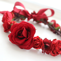 花冠　花かんむり　赤　赤色　還暦　還暦祝い　ヘッドドレス　ヘアアクセサリ　結婚式　ウェディング　発表会　パーティー 3枚目の画像
