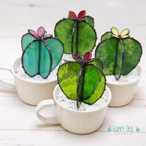 ステンドグラス 癒しのグリーン多肉植物 水やりなしで年中キレイ