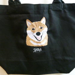 柴犬　刺繍トートバック  (黒） 2枚目の画像