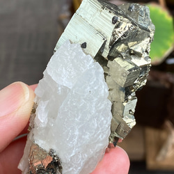 がっつり大粒パイライト&クラスターのカルサイト マトリクス♢パイライト原石 18 天然石 4枚目の画像