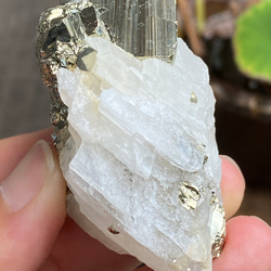 がっつり大粒パイライト&クラスターのカルサイト マトリクス♢パイライト原石 18 天然石 11枚目の画像