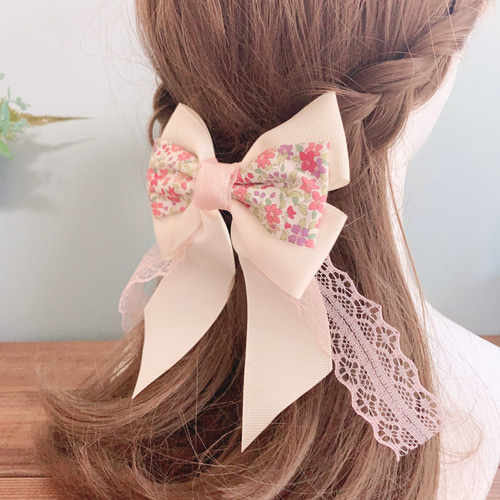 ハンドメイド♡花柄ファブリックリボンレースポニー ファブリックリボン ピンク 花柄×レースポニーフック バレッタ