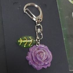 【ハンドメイド】紫薔薇 バッグチャーム 4枚目の画像