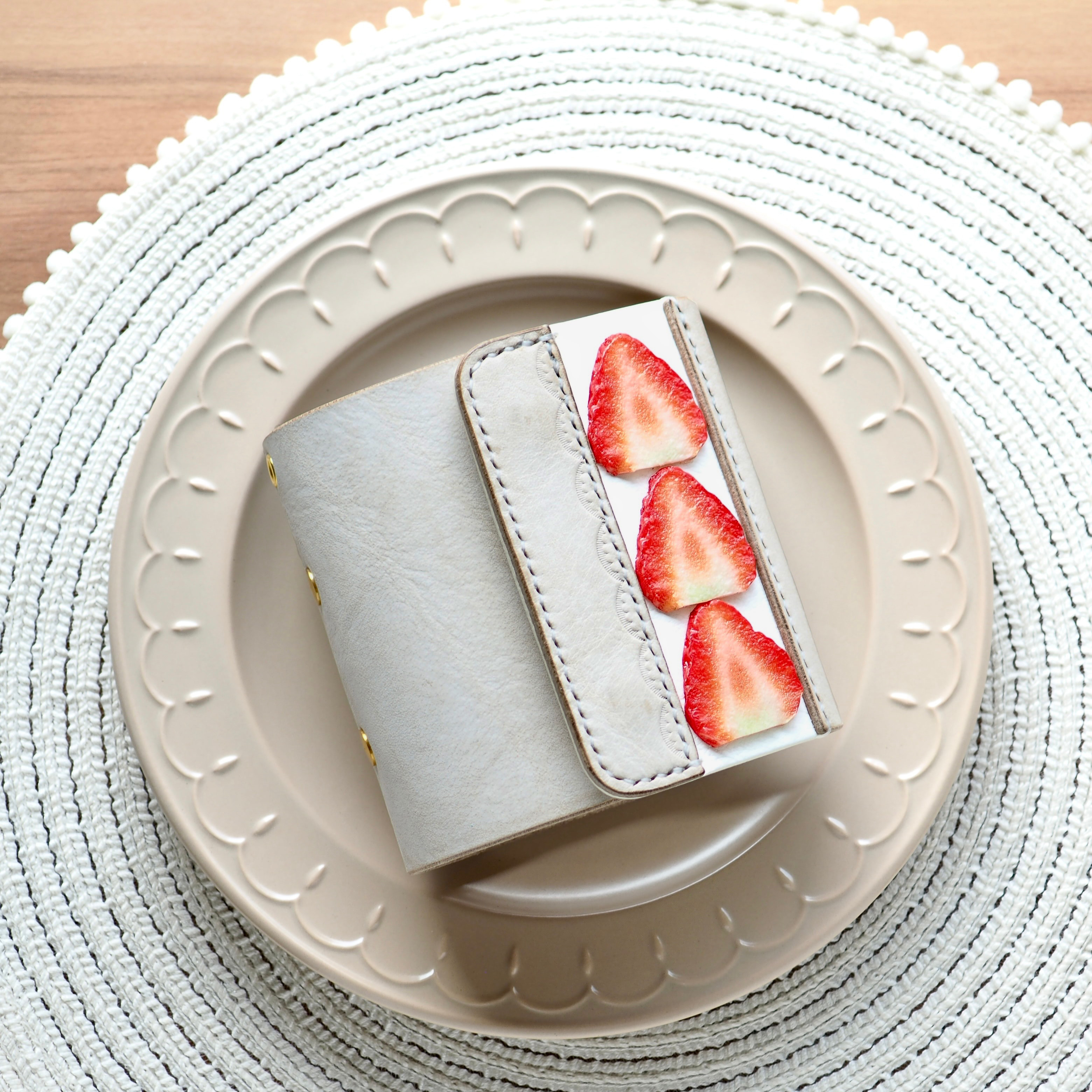 いちごサンド×M３システム手帳カバー(3穴／3リングバインダー)