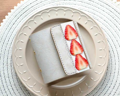 いちごサンド×M3システム手帳カバー(3穴／3リングバインダー) 手帳