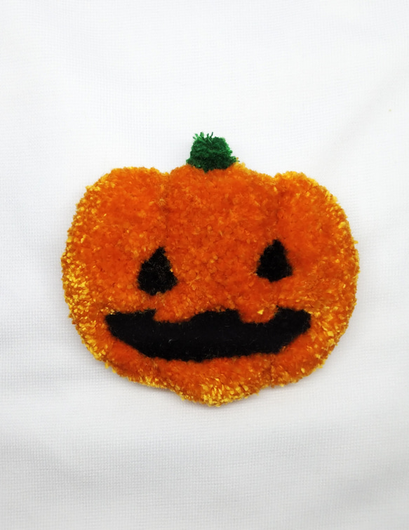 かぼちゃの刺繍ブローチ　ハロウィン　ジャックオランタン 2枚目の画像