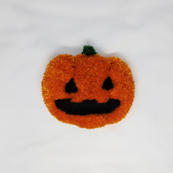 かぼちゃの刺繍ブローチ　ハロウィン　ジャックオランタン 1枚目の画像