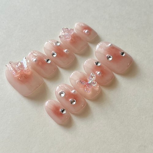 チューリップネイル　ニュアンスネイル　ネイルチップ　蝶々ネイル 48d9ae62dd20458de0d9a5b21cd355