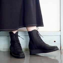 作戰靴繫帶靴黑色/黑色超輕鞋底 4 厘米 3E 平跟 第1張的照片