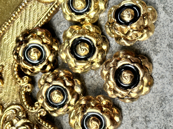 i65109【25mm 4pcs】復古凡爾賽玫瑰花鈕扣 vintage gold button 第2張的照片