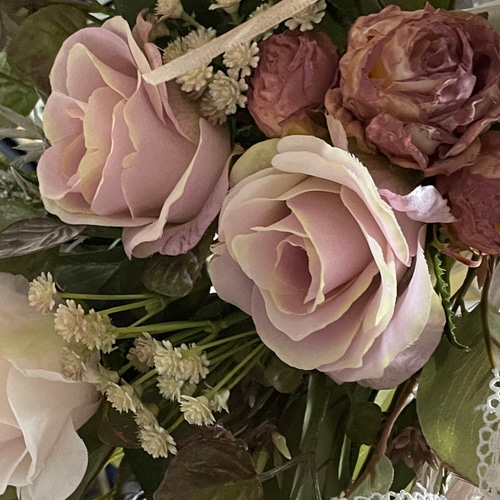 ローズのフェミニンな壁飾り アーティフィシャルフラワー 造花 ピンク