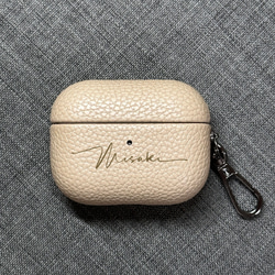 時尚 AirPods/AirPods Pro 保護殼，支援無線充電、可自訂文字，並提供全皮革保護 第3張的照片