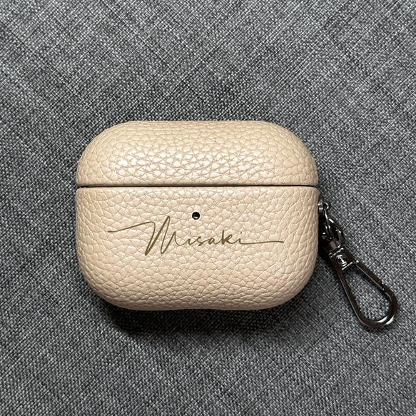 時尚 AirPods / Airpods Pro 保護殼，3 種顏色，刻有文字，皮革，全保護殼 第3張的照片