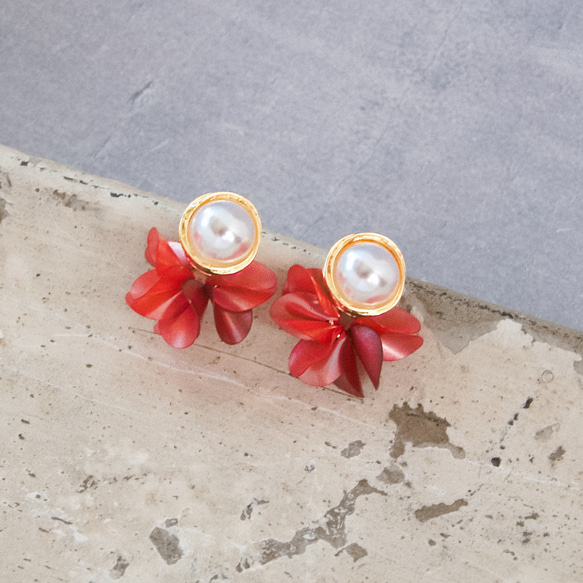 古董花朵褶邊珍珠耳環 (18Kgp) | 紅色褶邊 第5張的照片
