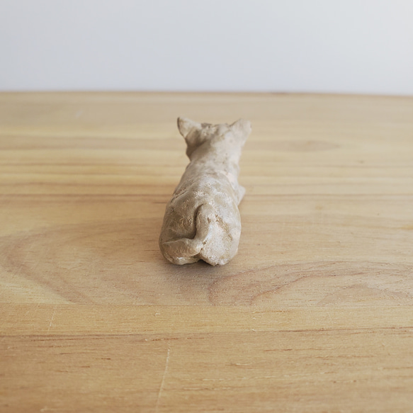 少し胴長な犬【オーブン陶土】 4枚目の画像