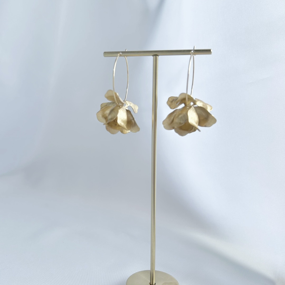 のばら 真鍮フラワー【フープピアス】