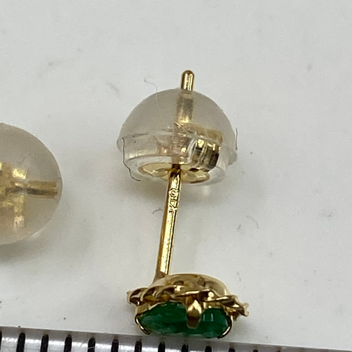 k18YG AU750 18金 天然エメラルド1ペア k18YG AU750 18金 天然エメラルド1ペア