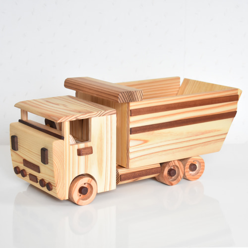 237新品・未使用　木のおもちゃ　手作り木製自動車 トラック　木製玩具　乗用玩具 とんぼ工房手作り「木のくるま」｜木のおもちゃ 木製 無着色 車 自動車