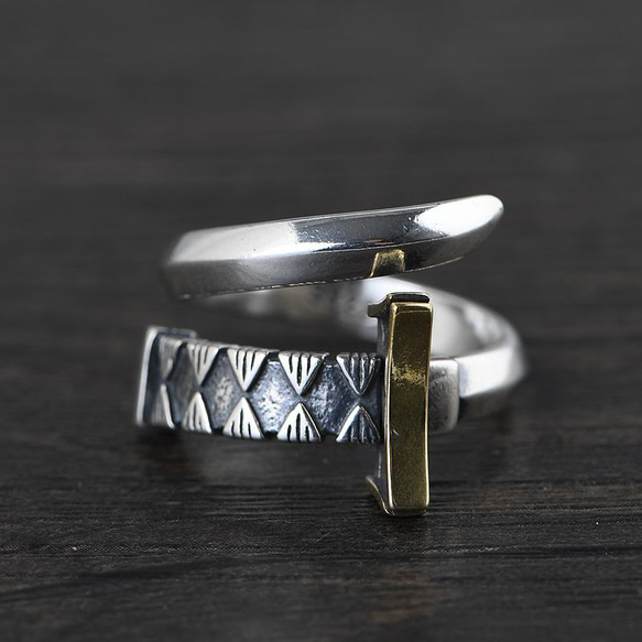 日本刀をモチーフにしたリング かっこいいデザインなアクセサリー R291  