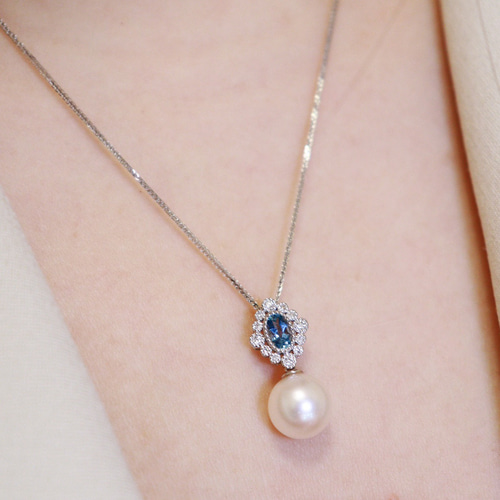 アクアマリン付きパールネックレスk18 ネックレス・ペンダント パール  