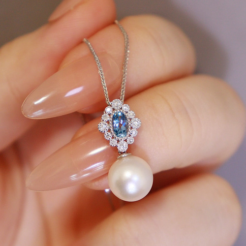 アクアマリン付きパールネックレスk18 ネックレス・ペンダント パール  