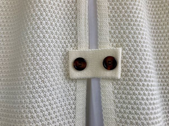 重ね着コーデ　バックスリット　アクリルウールニットベスト　【オフホワイト】 6枚目の画像