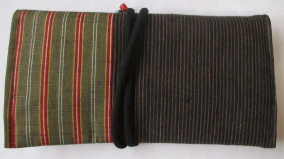 ７３２７　縞柄の着物で作った和風財布・ポーチ　＃送料無料 2枚目の画像
