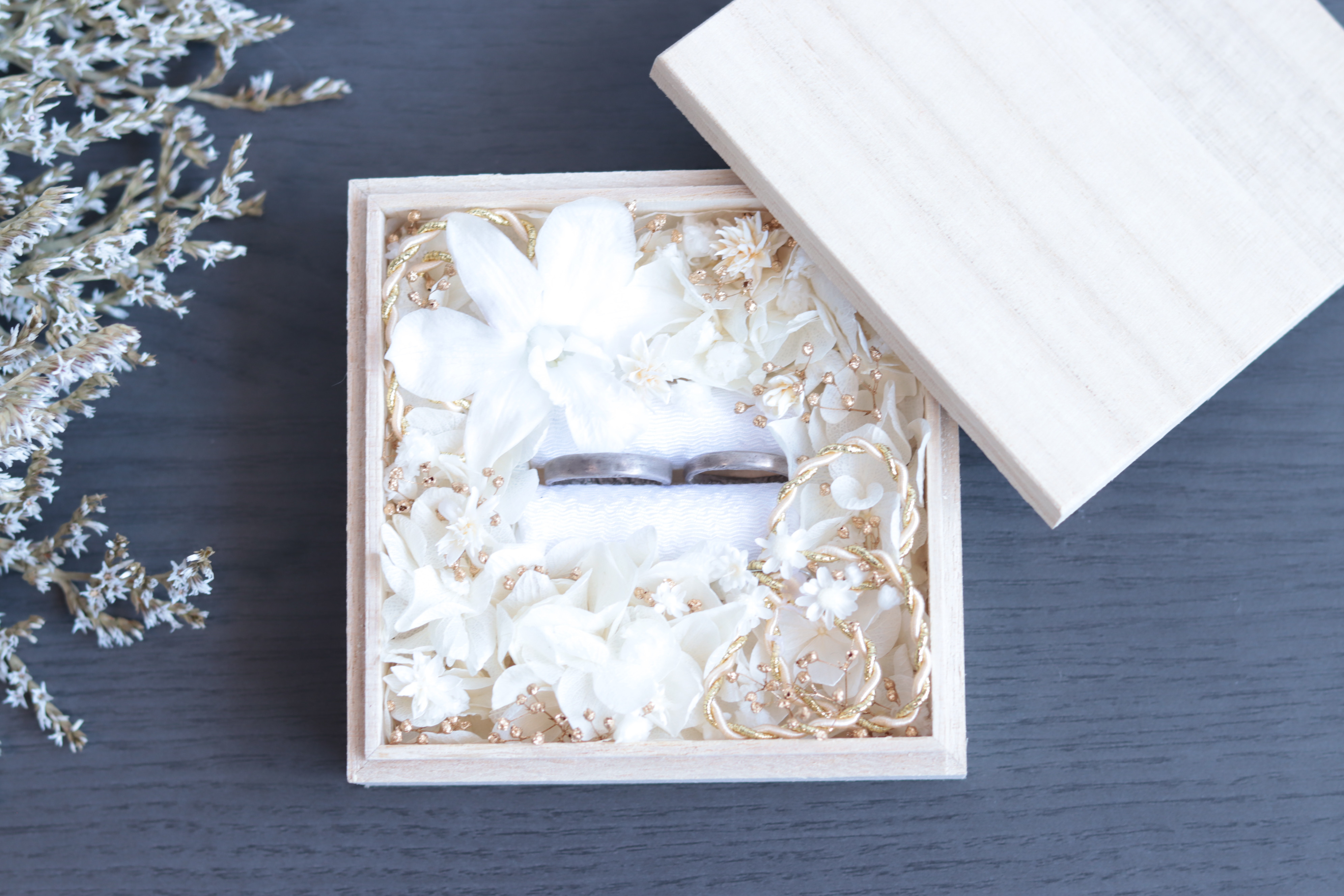 “白+金”桐箱の和風リングピロー＊プリザーブドフラワー＊神前式