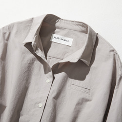 ラフな大人の着こなし　長袖シャツ　コットン100％　ライトグレー　230901-2 2枚目の画像