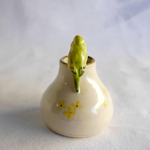 セキセイインコの金木犀文一輪刺し （陶器の小鳥オブジェ