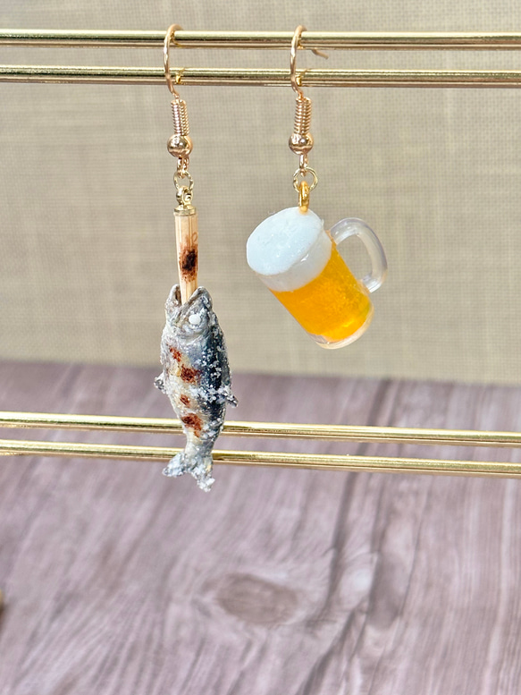 ミニチュア呑兵衛ピアス【鮎の塩焼き&ビール】 ピアス（フック