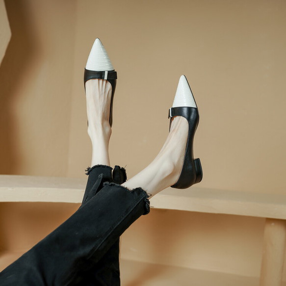 23 新款女士真皮鞋時尚獨特高跟鞋 22 厘米-25 厘米黑色 #821⭐免運費⭐ 第2張的照片