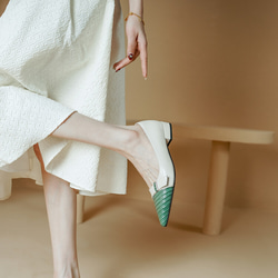 23 新款女士真皮鞋時尚獨特高跟鞋 22 厘米-25 厘米白色 + 綠色 #821⭐免運費⭐ 第4張的照片