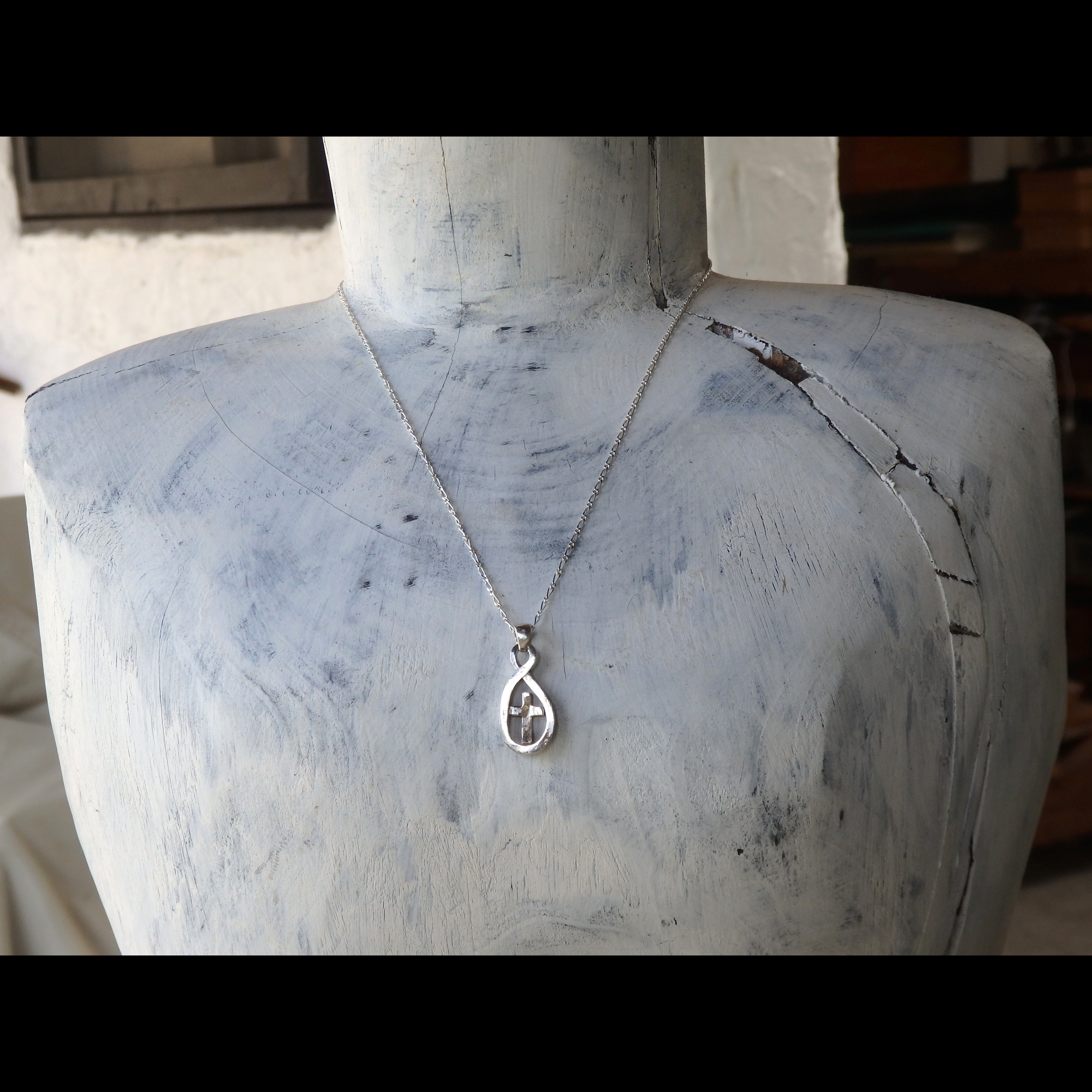 ティアーズ クロス (涙十字)(ペンダントトップ)