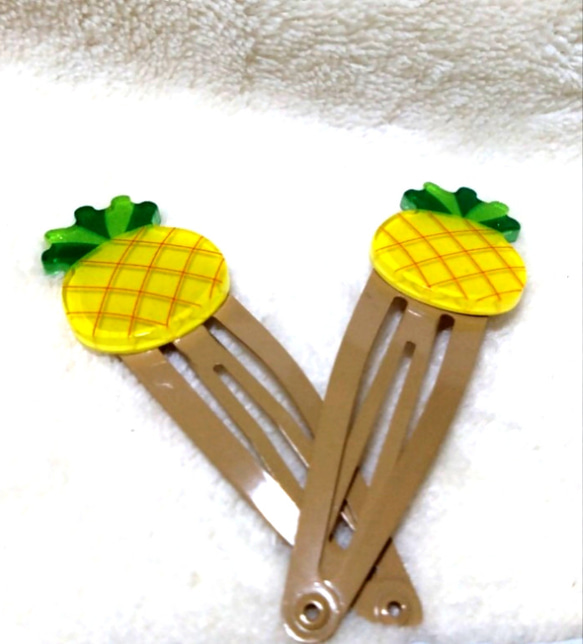 パイナップルのぴんどめ ヘアピン akemaya（sk） 通販 16495563