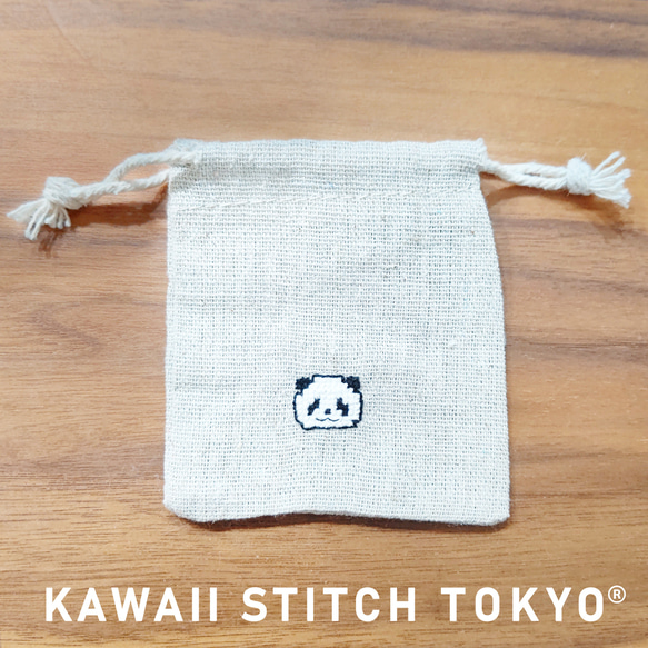 パンダ【ミニ巾着】リップケース 小物入れ ポーチ panda 動物園 動物 刺繍 クロスステッチ かわいい ポップ 2枚目の画像