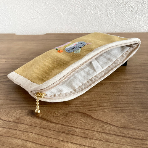 ダーニング刺繍 ポーチ ねこ ポーチ m i r i m i 通販 16495902