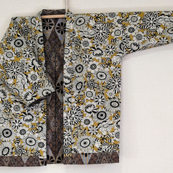 Creema限定着物生地を使ったリバーシブルでも着れるモダン半纏です。表は絹、裏は綿生地です。両方楽しめます。贈り物に! 12枚目の画像