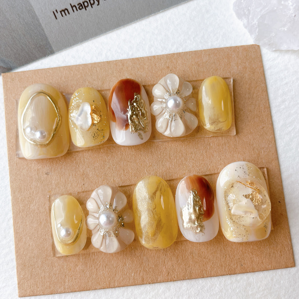 ニュアンスネイルチップNo.0064 イエロー ベージュ 黄色 ブラウン 成人式 振袖 前撮り フラワー お花 2枚目の画像