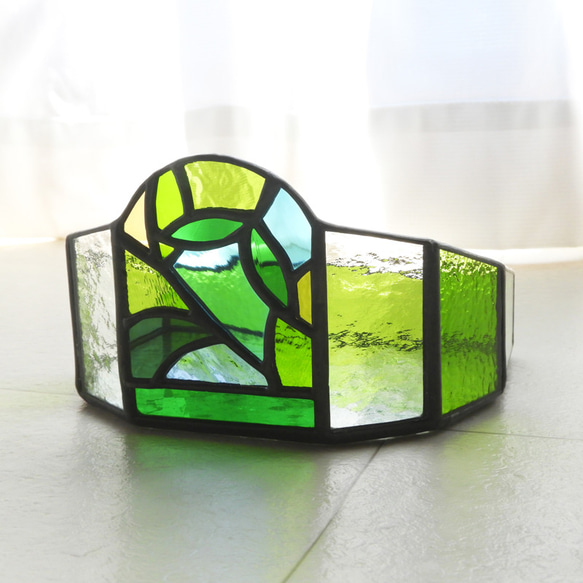 『光満ちる庭』   ステンドグラスの小物入れ 12枚目の画像