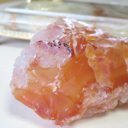 【美しい国産鉱物】夕焼けのようなカーネリアン原石／北海道産／243g 11枚目の画像