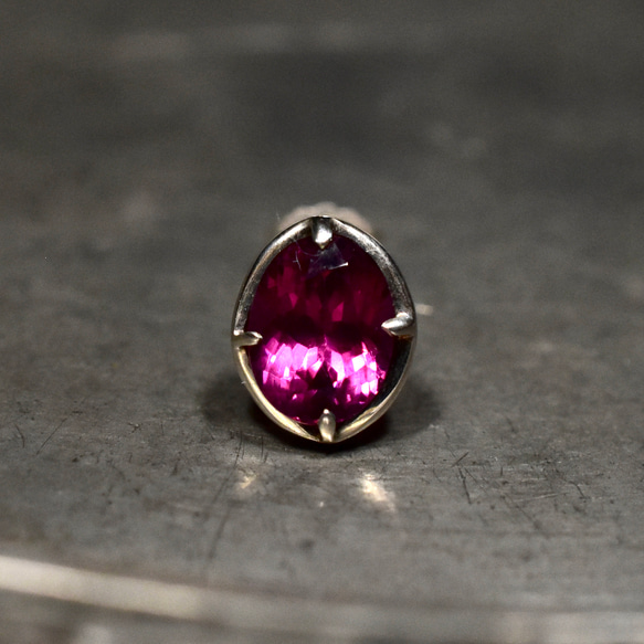 Rhodolite garnet pierce 1枚目の画像