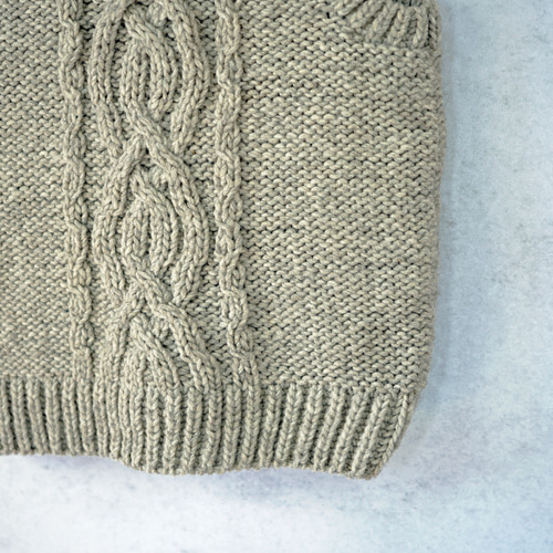 完売】ローゲージウール・へちま衿ケーブル編みベスト（N-450073