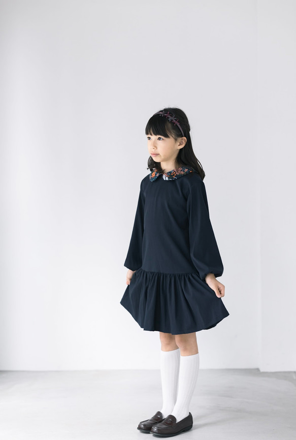 花柄刺繍襟付きワンピース