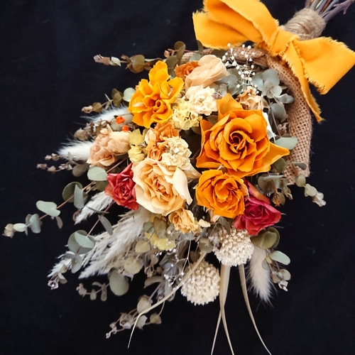 黄色い薔薇とミニ薔薇、ラグラスの華やかで可愛いブリザーブド・ドライ  