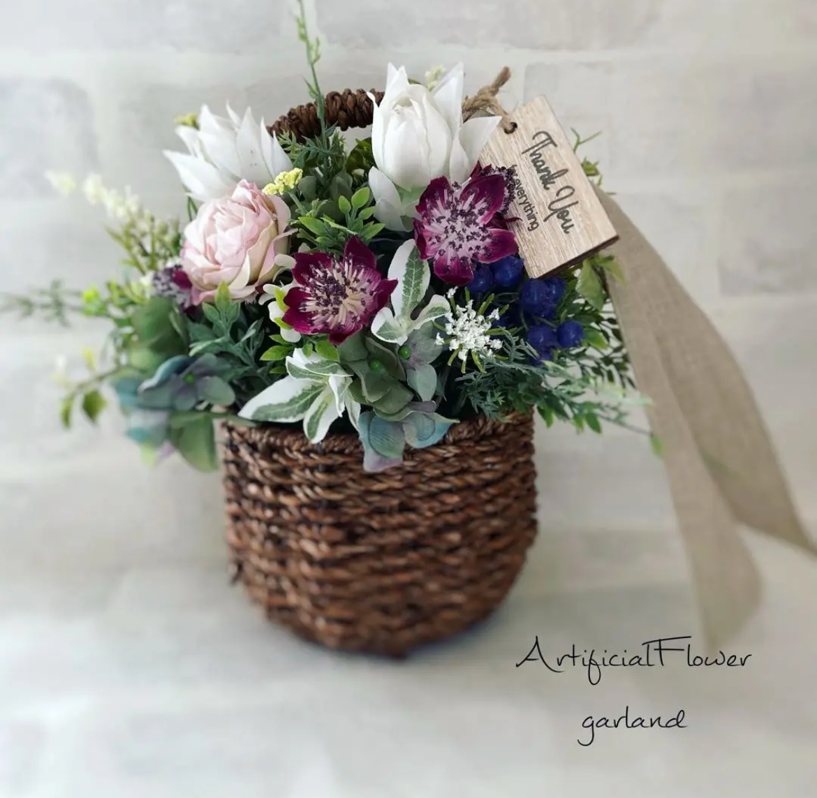 アーティフィシャルフラワー　フラワーアレンジ　カゴアレンジ　インテリア