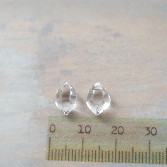 【Reserved】オーダーメイド　Herkimer Diamond ハーキマーダイヤモンド　ピアスチャーム 6枚目の画像