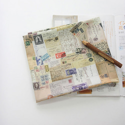 ヴィンテージ コラージュ デザイン レトロな手紙と切手柄 コットン生地 45㎝単位カット Retro Post 5枚目の画像