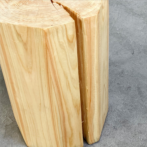 ペア丸太スツール　ディスプレイ台 LOG STOOL 杉の丸太スツール／ディスプレイ／サイドテーブル