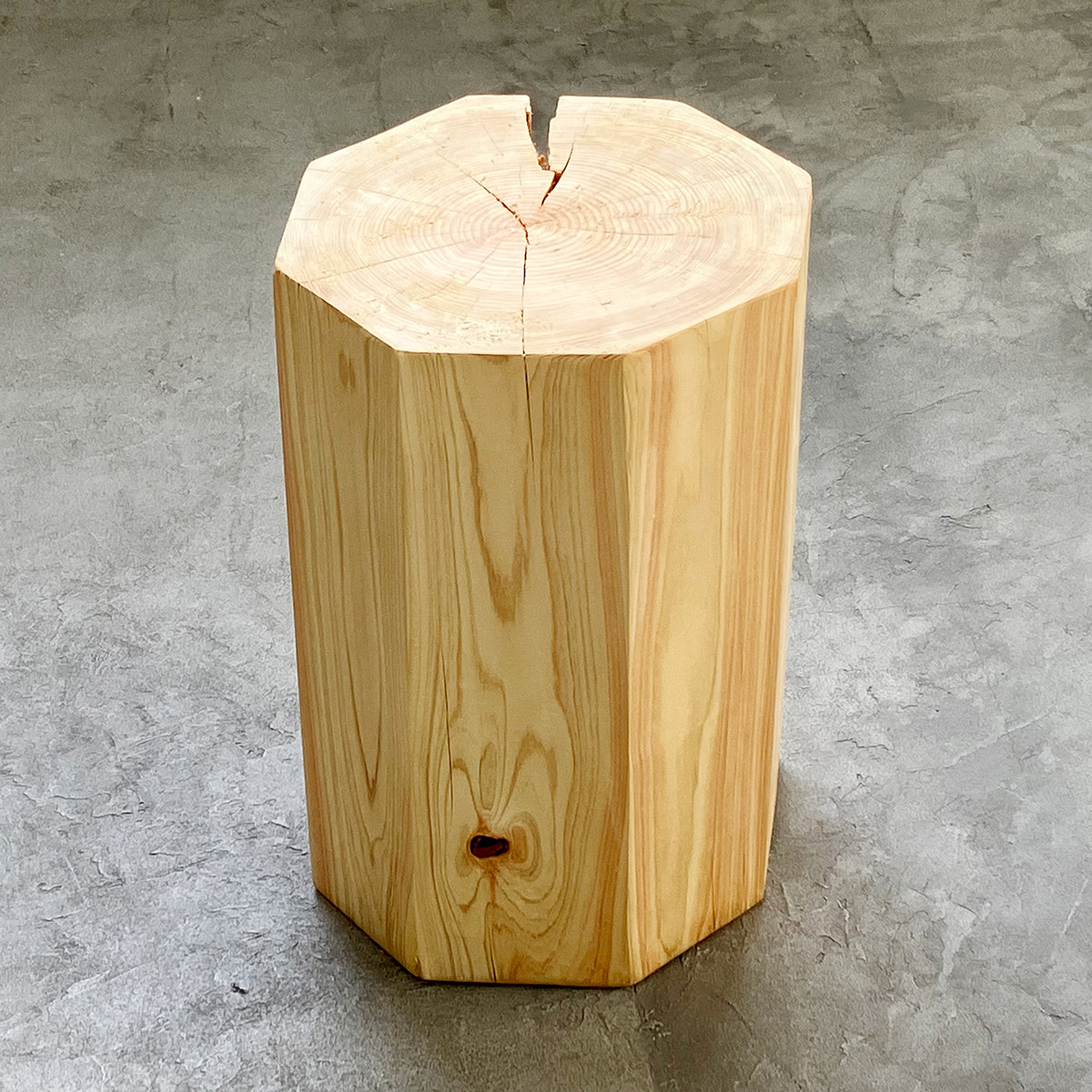 植物台 檜丸太 スツール 訳アリ特価】桧の丸太スツール 直径25～30cm前後 高さ42cm